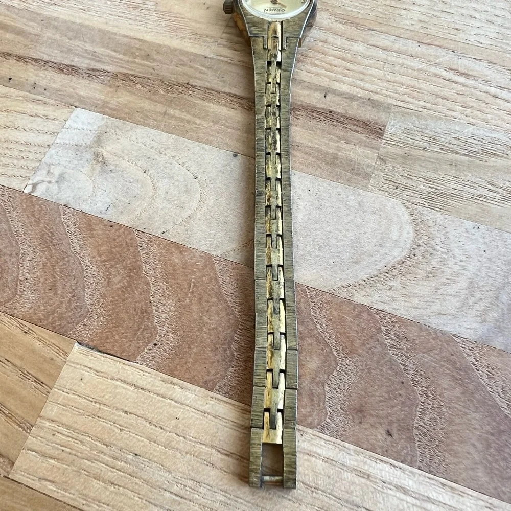 Vintage Gruen precision gold tone ladies dress watch NEW BATTERY